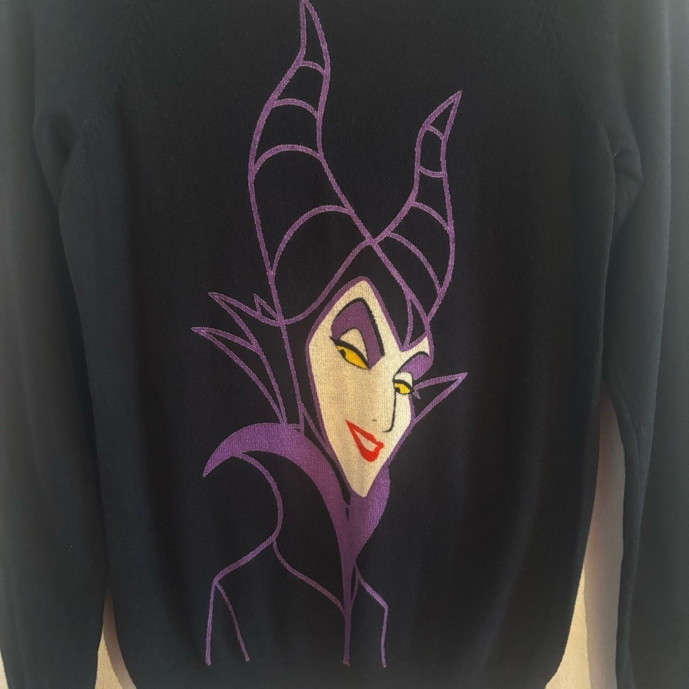 Disney Maleficent Black Sweater Size Medium / Villains Graphic Pullover - Picture 3 of 9